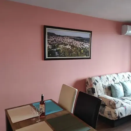 прекрасен с изглед към търново Veliko Tarnovo